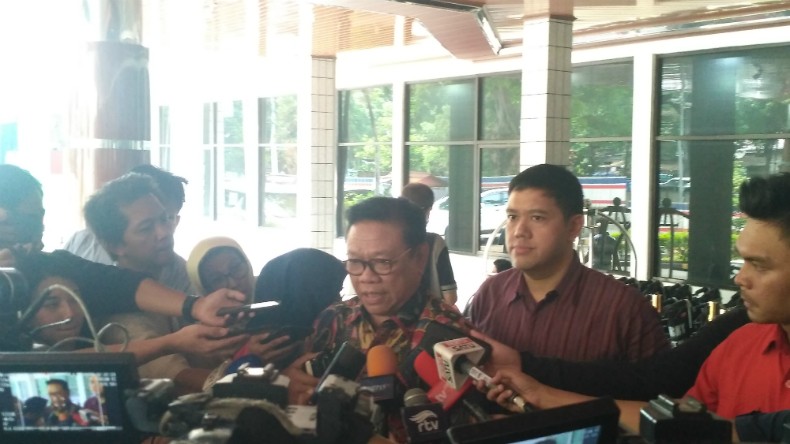 Agung Laksono: Wiranto Jalani Terapi usai Operasi