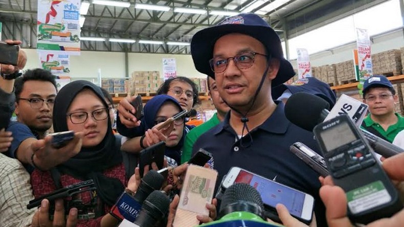 Reaksi Anies Baswedan soal Jalur Khusus Sepeda Jadi Parkiran Ojek Online