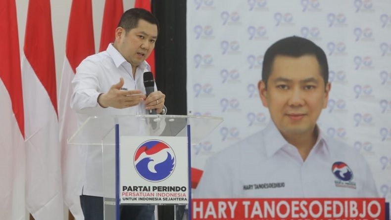 Usai Dampingi Jokowi Kampanye di Banyuwangi, HT Sapa Warga Surabaya