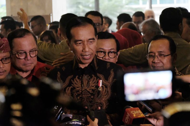 Jokowi Bagi-Bagi Sertifikat Tanah di Pasar Minggu dan Bintaro Hari Ini