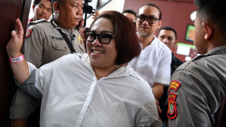 Kasus Narkoba, Nunung dan Suami Jalani Sidang Tuntutan Hari Ini
