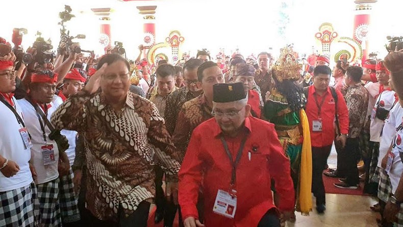 Tiba di Kongres V PDIP, Prabowo Disambut Hasto Kristiyanto