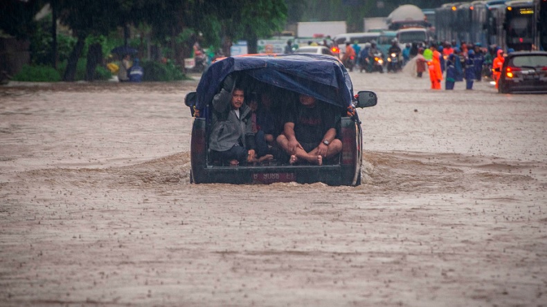 Banjir di Jakarta, PLN Padamkan 1.612 Gardu Listrik Jakarta, Jabar dan Banten