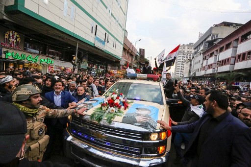 Jenderal Soleimani Dimakamkan, Ribuan Warga Iran Menyemut Beri Penghormatan Terakhir