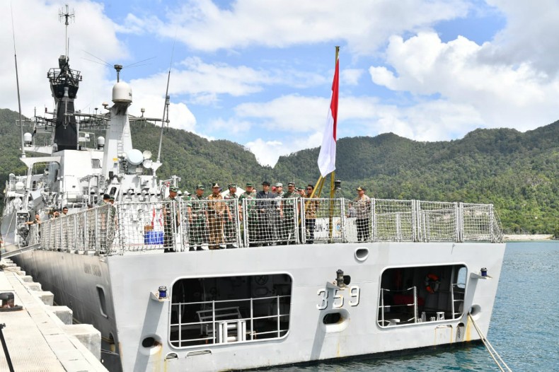 TNI: Jokowi Datang ke Natuna, Kapal-Kapal China Bubar