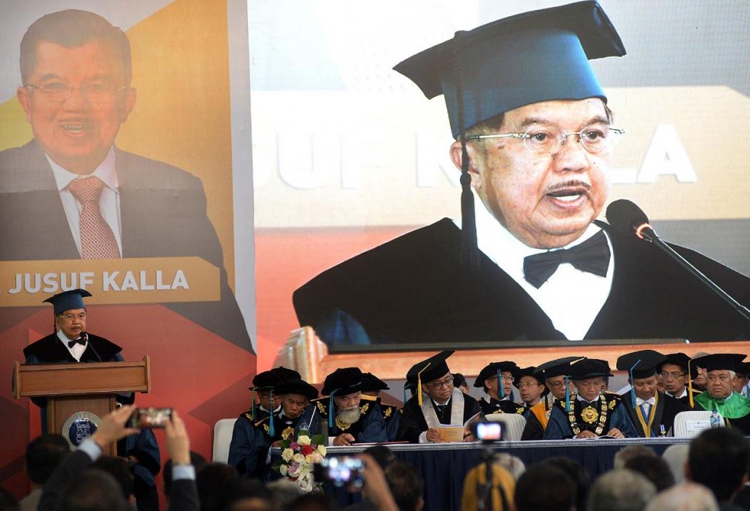 Jusuf Kalla Dianugerahi Gelar Doktor Kehormatan ITB