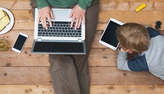 6 Tips Menjaga Anak dari Kejahatan Siber di Perangkat Internet