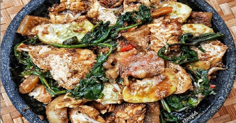Mencicipi Rujak Cingur Khas Surabaya, Cara Membuatnya Simpel