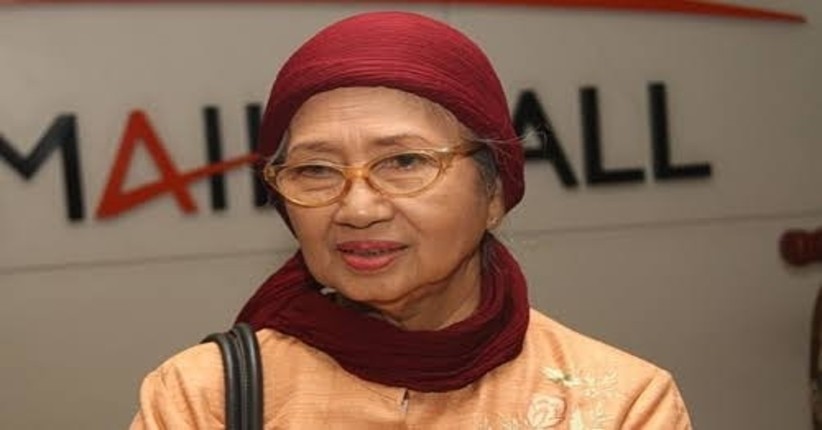 Aktris Senior Ade Irawan Meninggal Dunia