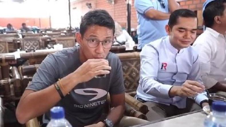 Kunjungi Medan, Sandiaga Uno Wisata Kuliner dari Kopi hingga Daun Ubi Tumbuk