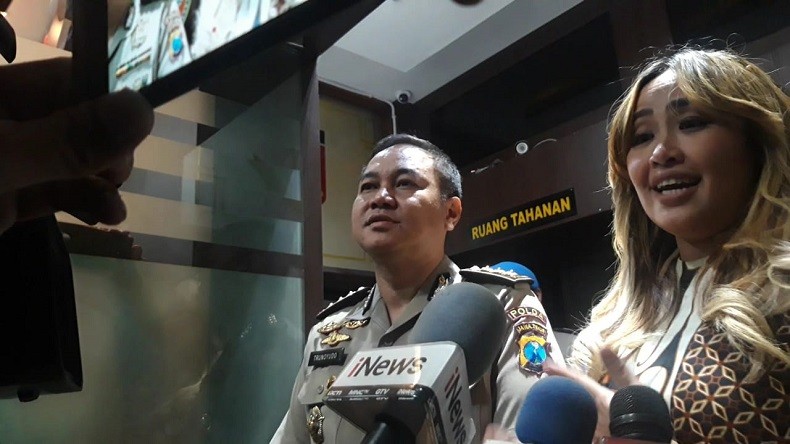 Investasi Bodong MeMiles, Pinkan Mengaku Diundang untuk Menyanyi