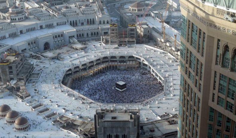 Arab Saudi Terbitkan Protokol Kesehatan Haji, Tahun Ini Jemaah Dilarang Sentuh Kakbah