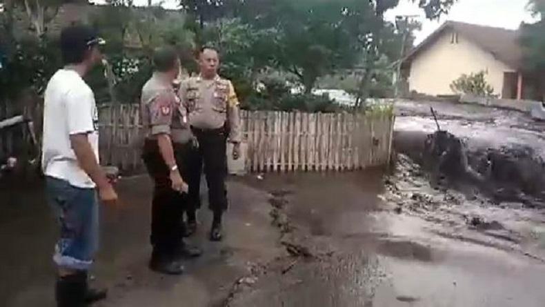 Banjir Bandang Terjang Kecamatan Ijen Bondowoso, Warga Kaget karena Tidak Ada Hujan