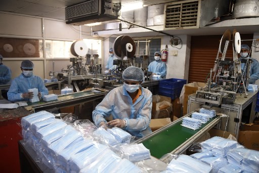 China Akui Kesulitan Hadapi Wabah Virus Korona, Butuh Pasokan Masker, Alat Medis dan Baju Pelindung