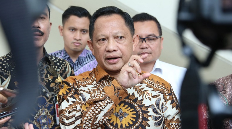 Libur Panjang di Tengah Covid-19, Mendagri Imbau Masyarakat Tetap di Rumah