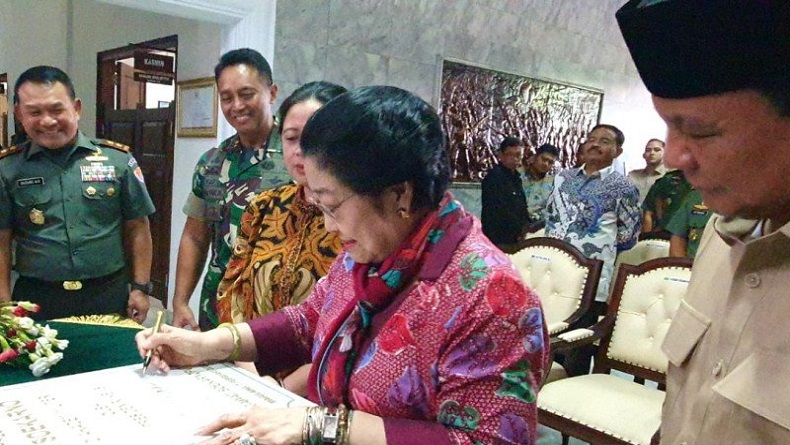 Gubernur Akmil Sebut Patung Soekarno Wujud Perjuangan Bersejarah Sang Proklamator