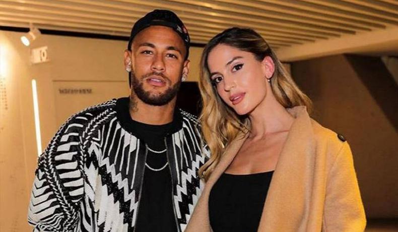 Neymar Gandeng Natalia Barulich sebagai Pacar Baru