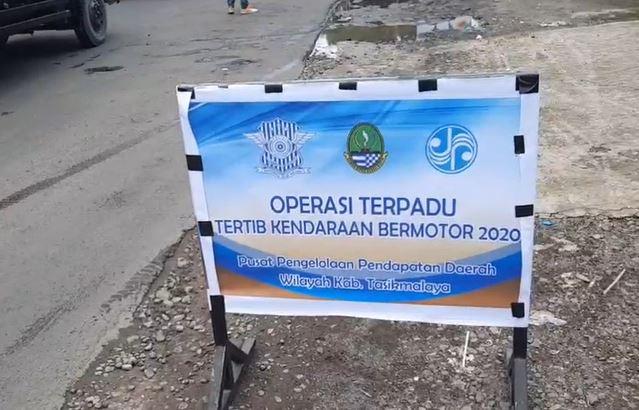 Razia Pajak di Tasikmalaya, Warga Pakai Atribut Militer Juga Ikut Ditertibkan