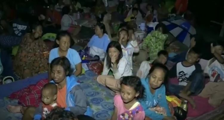 Pengungsi di Pamanukan Subang Keluhkan Tak Ada Bantuan Makanan dan Pakaian
