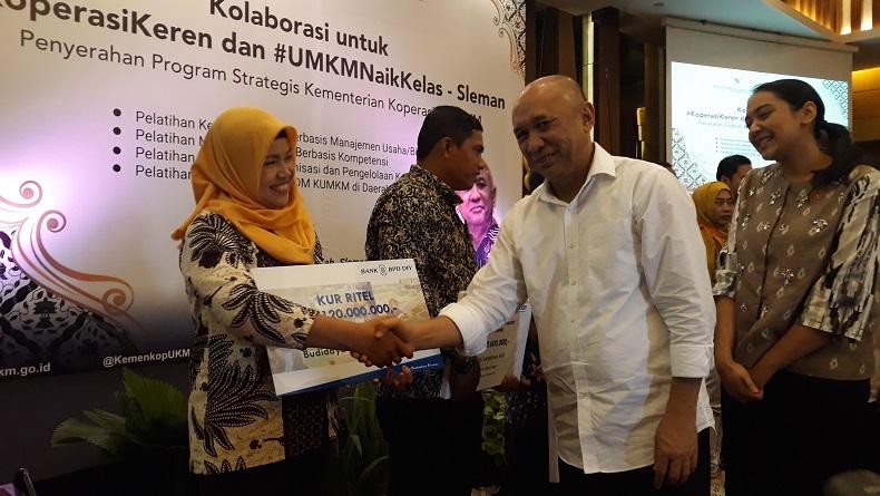 Tekan Dampak Covid-19, Teten Masduki Siapkan 8 Program untuk Koperasi dan UMKM