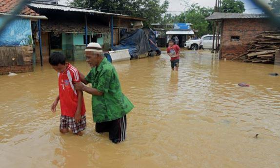 Banjir Rendam Kabupaten Bekasi, Diduga akibat Luapan Sungai Cibeet