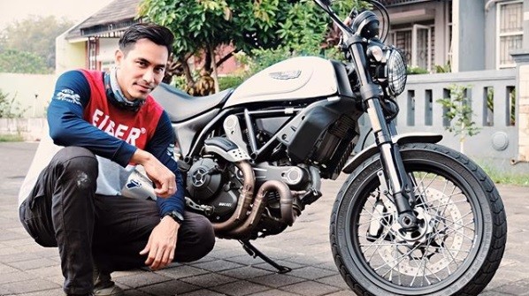 Virus Korona Masuk Indonesia, Darius Sinathrya Tak Akan Batasi Hobi Riding