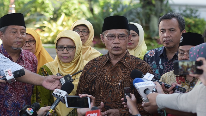 Tarawih di Rumah, Haedar Nashir: Ini Bukan soal Takut atau Berani Hadapi Corona