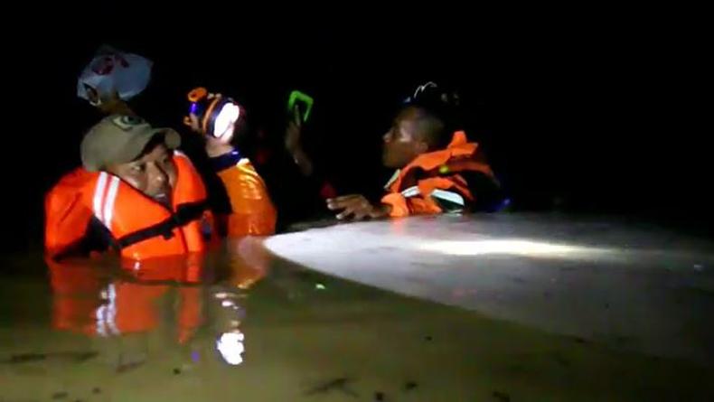 Sungai Ciwaringin Meluap, 4 Kecamatan di Cirebon Terendam Banjir hingga 1,6 Meter