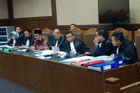 Imam Nahrawi Bantah Terima Uang Rp300 Juta dari Alfitra Salamm