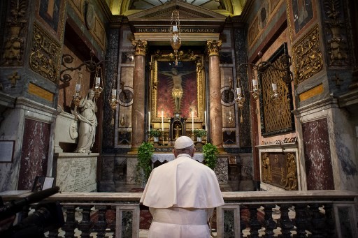 Di Tengah Pandemi Korona, Paus Tinggalkan Vatikan untuk Berdoa di Salah Satu Katedral Basilika Roma