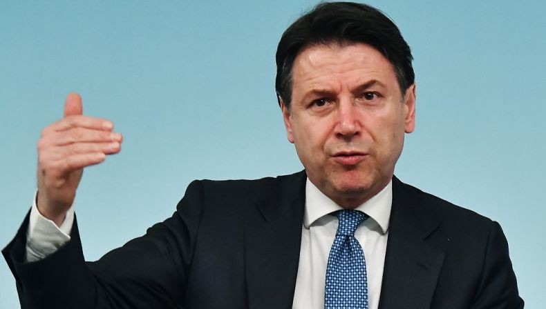 Italia Bakal Seret Produsen Vaksin Covid Pfizer dan AstraZeneca ke Ranah Hukum