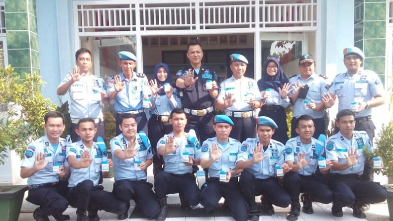 Datangi Lapas Martapura, BNNK OKU Timur Mendadak Tes Urine 48 Pegawai