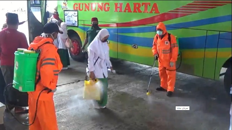 349 Santri Asal Jatim Tiba di Badung, Mereka Diperiksa Ketat dan Diminta Isolasi Mandiri