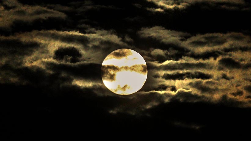 Ada Supermoon di Bandung 14 Juli Nanti, Bulan Lebih Besar dan Terang