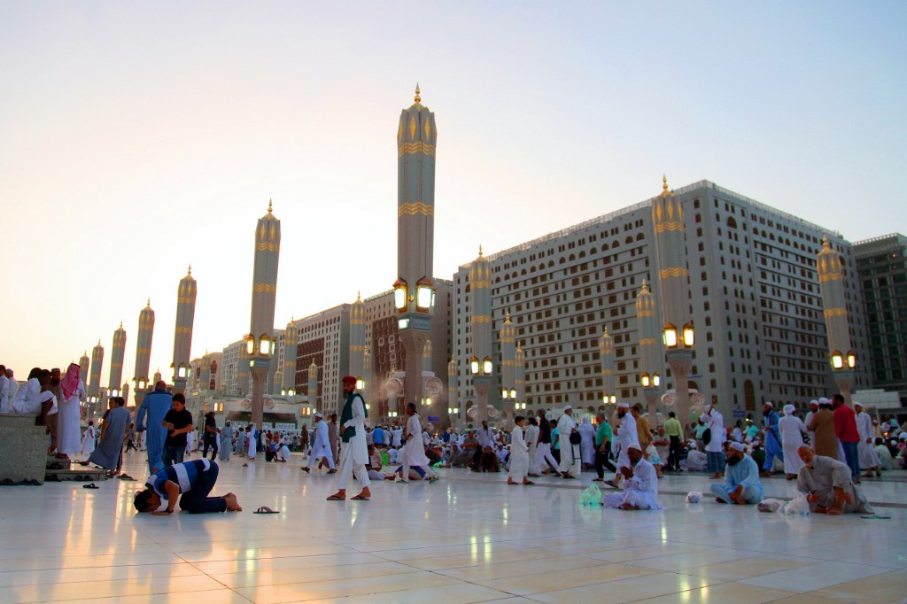 Tekan Wabah Corona, Arab Saudi Aktifkan Kamera Termal di Masjid Nabawi