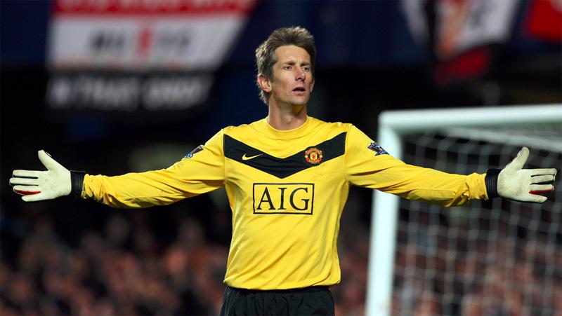 Van der Sar Lewati Masa Kritis, Sang Istri Beri Kabar Melegakan