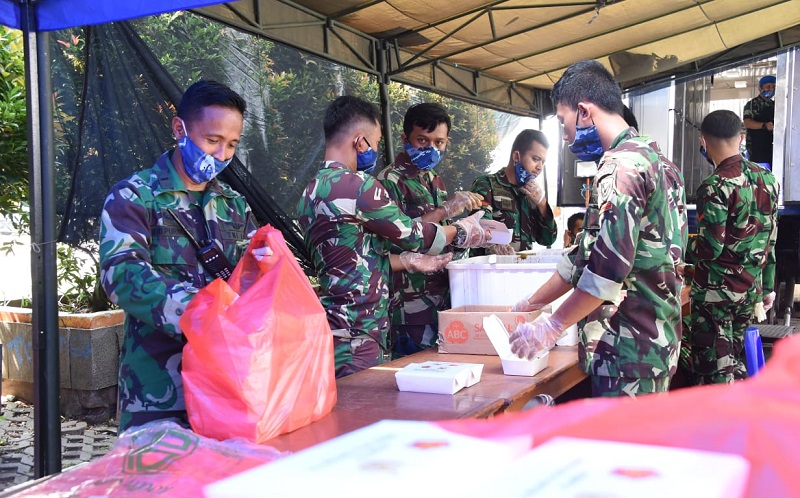3 Dapur Umum TNI-Polri di Jakarta Tetap Beroperasi selama Ramadan