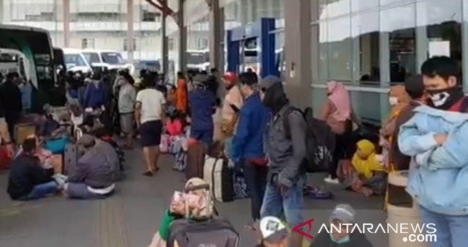 Terminal Pulo Gebang Setop Layanan Bus AKAP Mulai Hari Ini