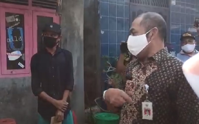 Selesai Jalani Karantina, 13 Warga Solo Diantar Pulang Sang Wali Kota