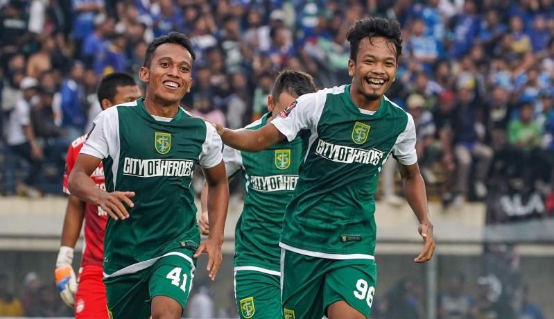Gelandang Persebaya Puas Jerseynya Laku Keras di Acara Lelang