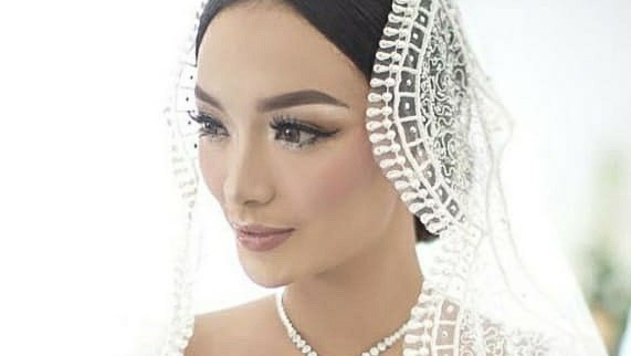 Rayakan Ulang Tahun, Zaskia Gotik Penuh Kejutan Ungkap Terima Kasih kepada Suami