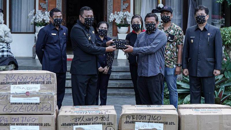 Perangi Covid-19, Bali United Donasikan 20 Ribu Masker untuk Masyarakat