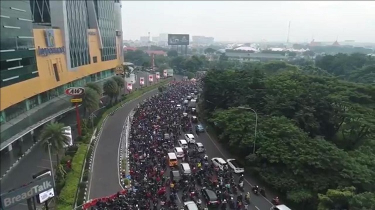 Hari Pertama PSBB di Surabaya Raya, Kapolda Jatim: Banyak Masyarakat Belum Paham