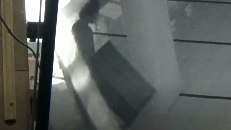 Tak Bisa Rusak Gembok, Maling di Tuban Gondol Kotak Amal Masjid Setinggi 1 Meter