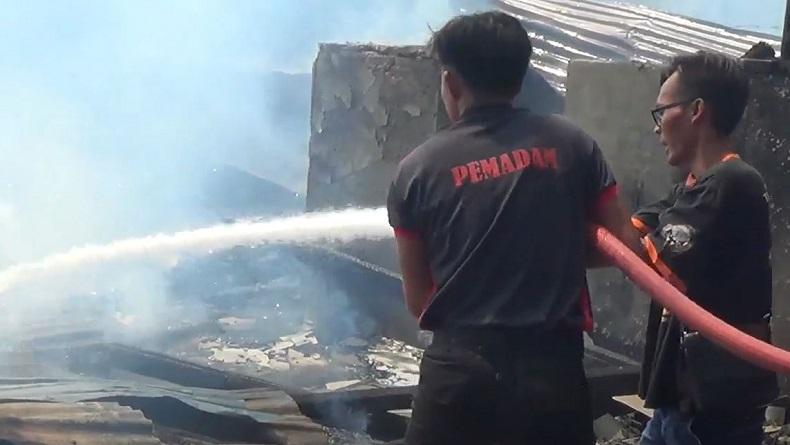 Ditinggal Mudik, Rumah di Situbondo Ludes Terbakar