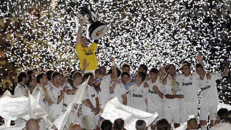 Sejarah Hari Ini: Real Madrid Juara Liga Spanyol Ke-32 dan Ukir Rekor 100 Poin