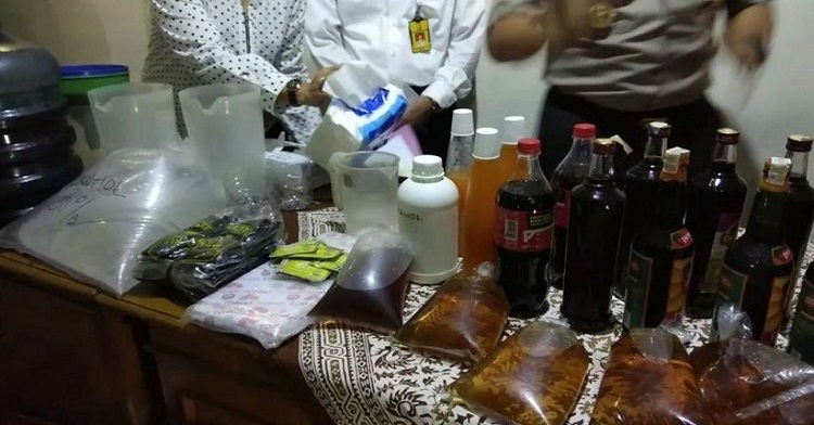 Korban Tewas akibat Miras Oplosan di Blitar Bertambah Jadi 8 Orang