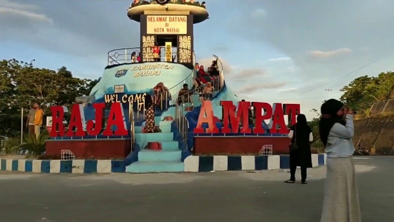 Perusakan Tugu Ikon Wisata Raja Ampat, Polisi: Hasil Konstruksi Tidak Sesuai RAB