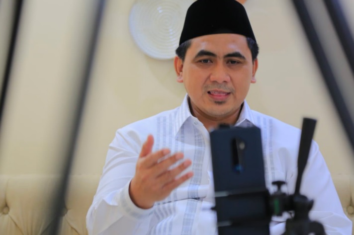 Merayakan Idul Fitri, Gus Yasin: Yang Wajib Bukan Baju Baru, Tapi Zakat Fitrah