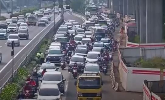 PSBB Transisi di DKI Jakarta Berlaku, Mobil dan Motor Kena Aturan Ganjil Genap